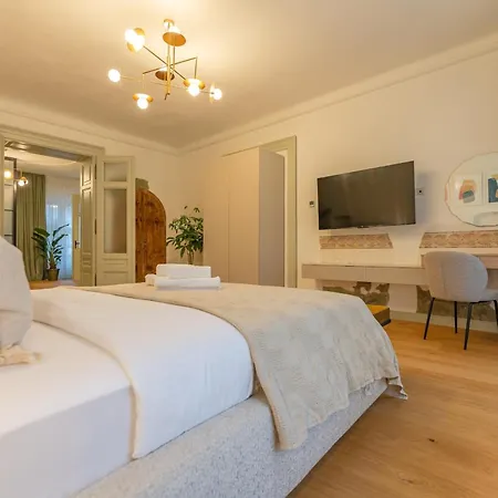 Muresenilor 9 Boutique - Old Town Brasov