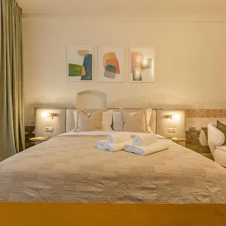 Muresenilor 9 Boutique - Old Town Brasov
